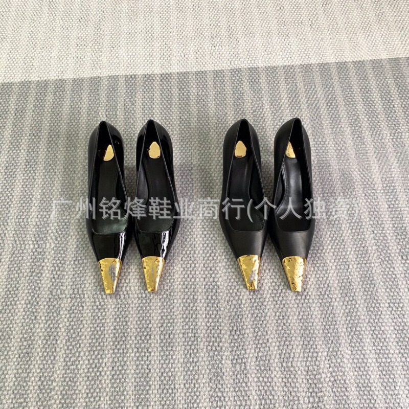 2025 New Style of Stunning Super High-Heeled Shoes, High-End Metal Pointed Toe Stiletto Heels, Shallow Mouth, Elegant Women's Shoes with Good Looks