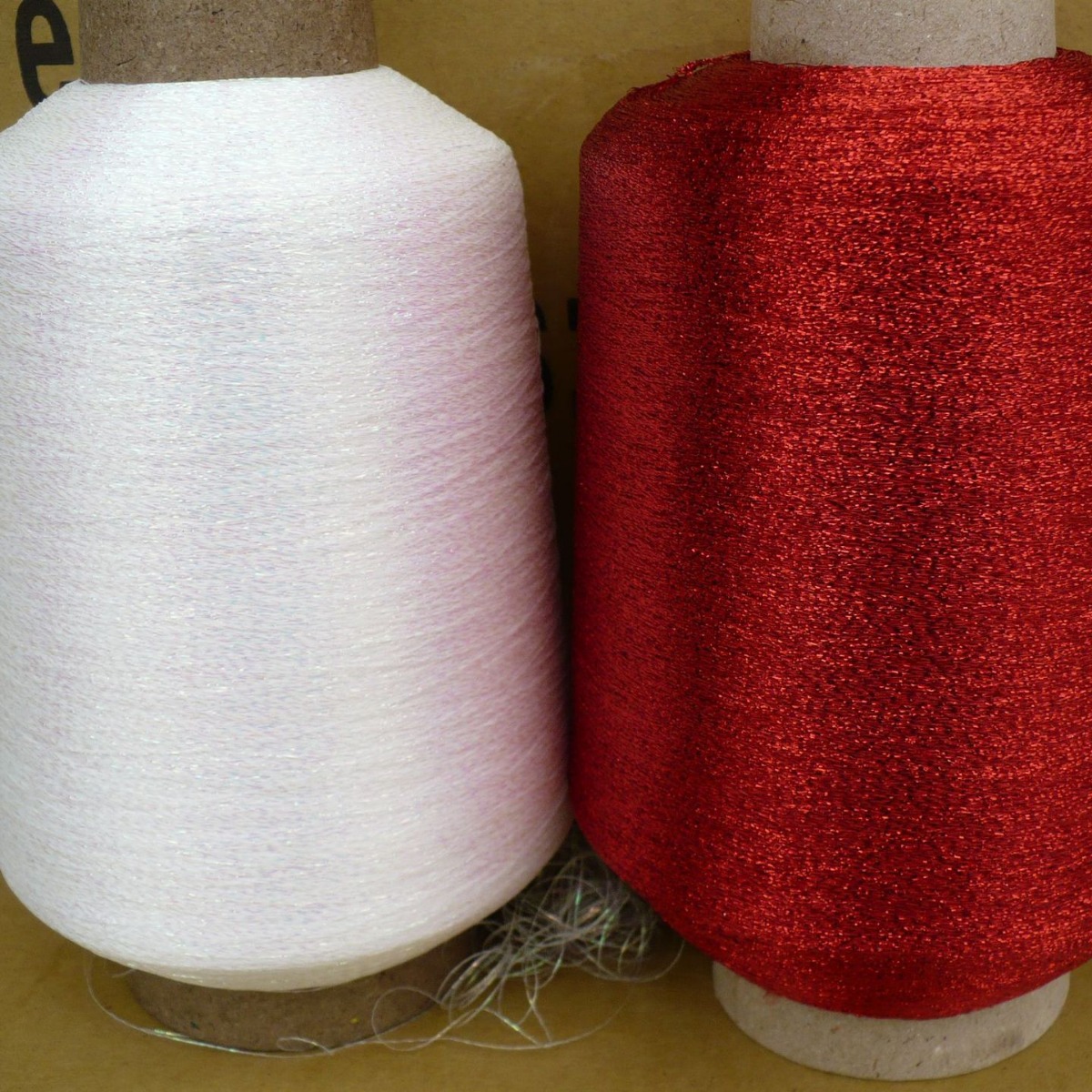 2股3股包覆红亮丝片缠绕棉线捻纱丝黑丝片合股缠绕线针筒机钩带