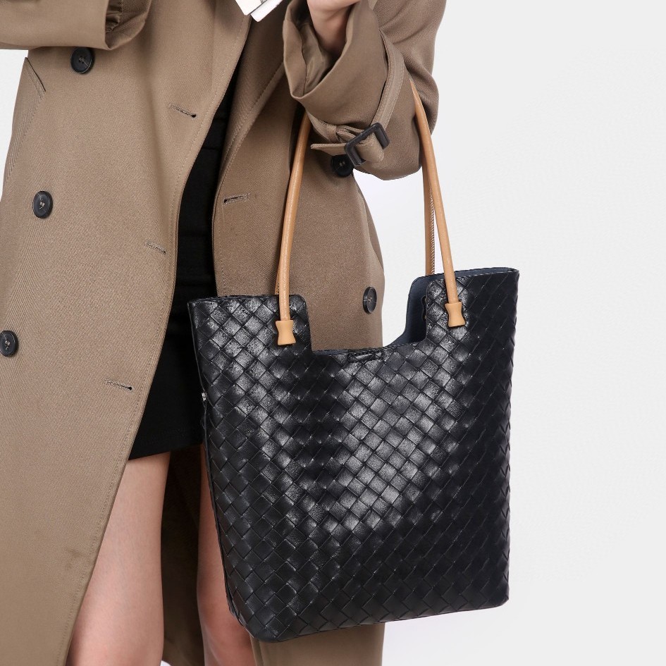 2024新款法式编织托特包通勤包潮压纹包高级质感优质牛皮休闲百搭