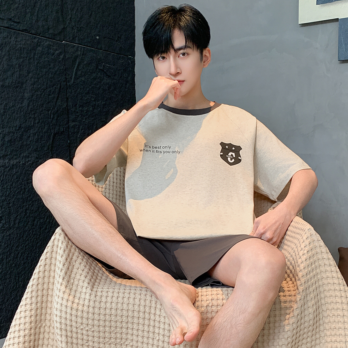 100% 純綿パジャマ男性半袖夏の薄いタイプの青少年カジュアルでゆったりした綿100% の家庭服セット