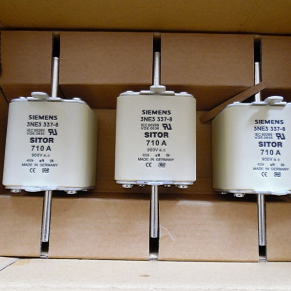 3NE3337-8 3NE3338-8 3NE3340-8西门子熔断器保险管