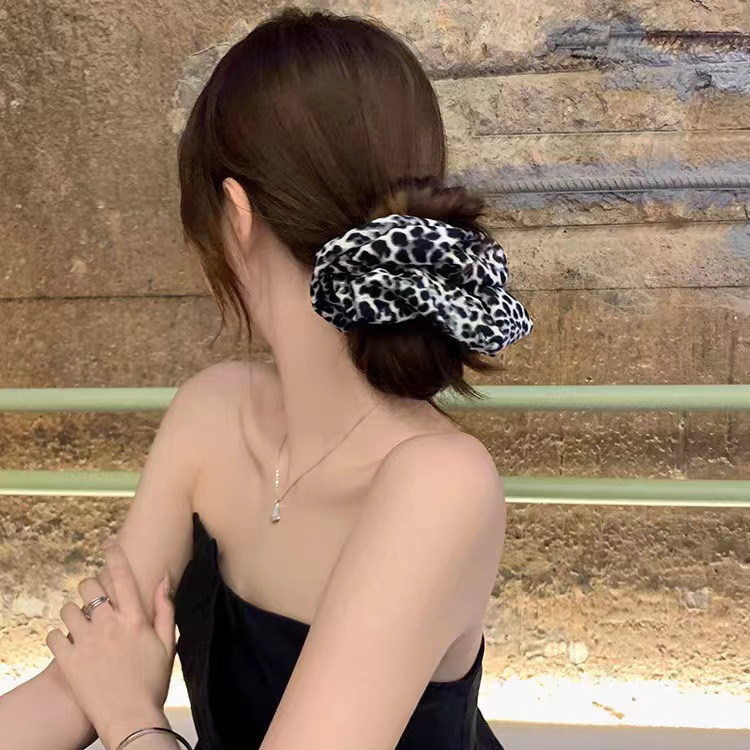 Cool Little Wild Cat Sexy Leopard Print Large Intestine Hair Band Rubber Band Women's Hair Tie High-End Ponytail Ancient Style Hair Accessories_voghion.com