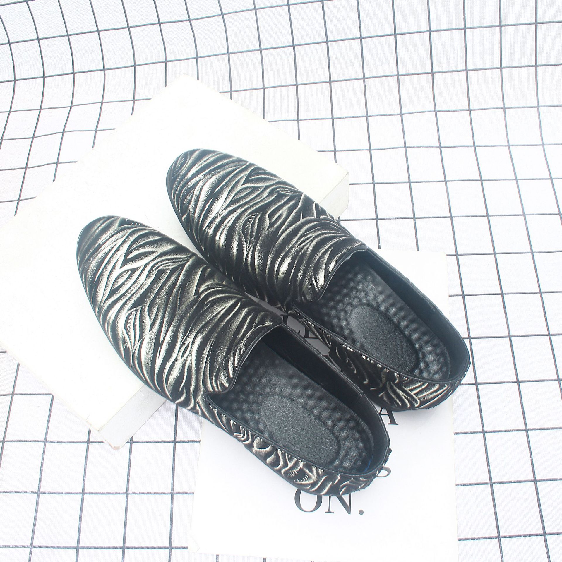 �ָ�Ь�ж���Ӣ����������һ�ŵ�ƤЬ���귢��ʦ��װ��Ь7971