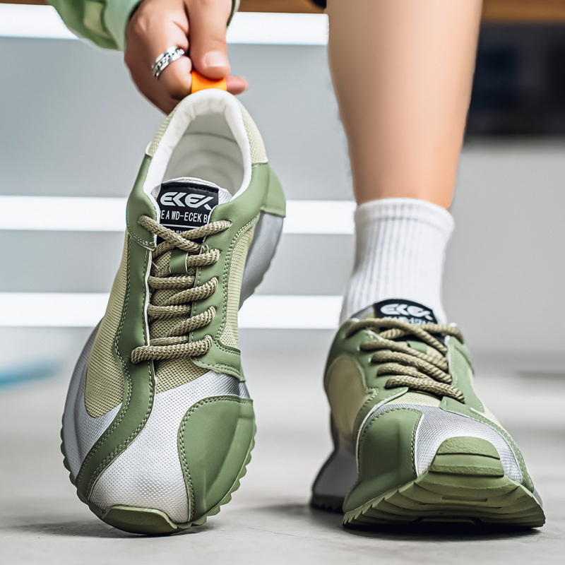 2025 primavera y verano nueva moda todo-fósforo zapatos casuales cómodos Douyin net rojo el mismo estilo Forrest Gump zapatos deportivos para hombres