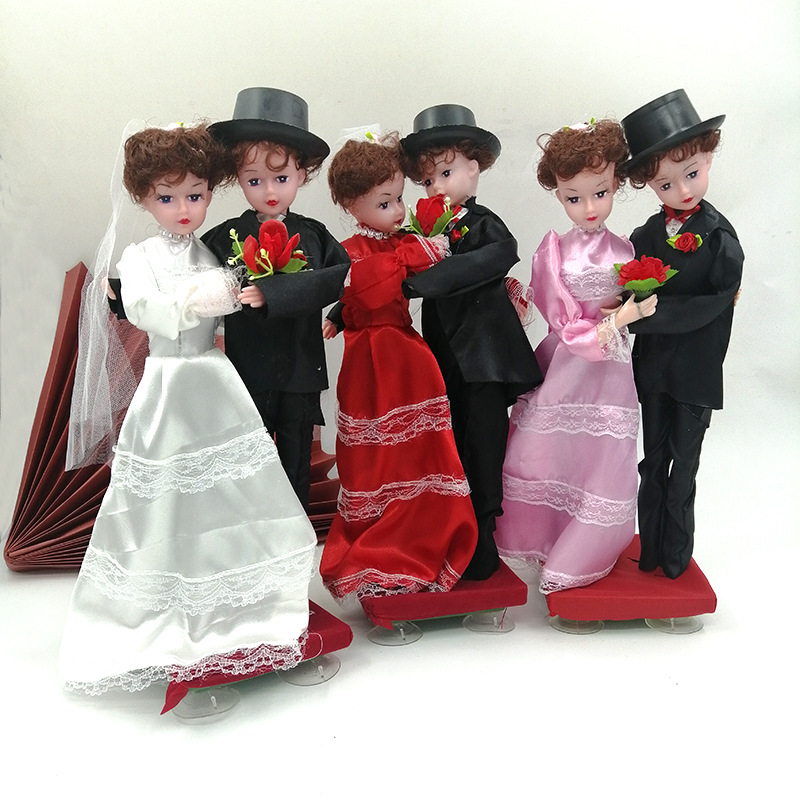 Venta al por mayor de juguete de peluche pareja oso vestido de boda cama muñeca regalo de boda coche muñeca decoración muñeca