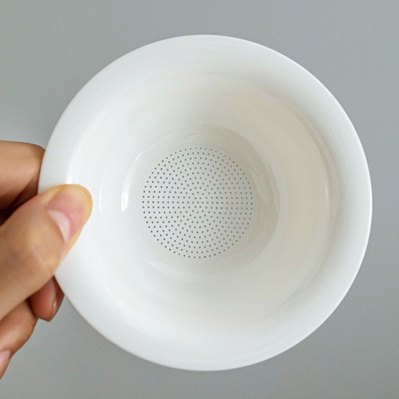 Dehua white porcelain tea strainer ceramic tea set funnel all-ceramic integrated filter net tea strainer Dehua white porcelain tea strainer ceramic tea set funnel all-ceramic integrated filter net tea strainer