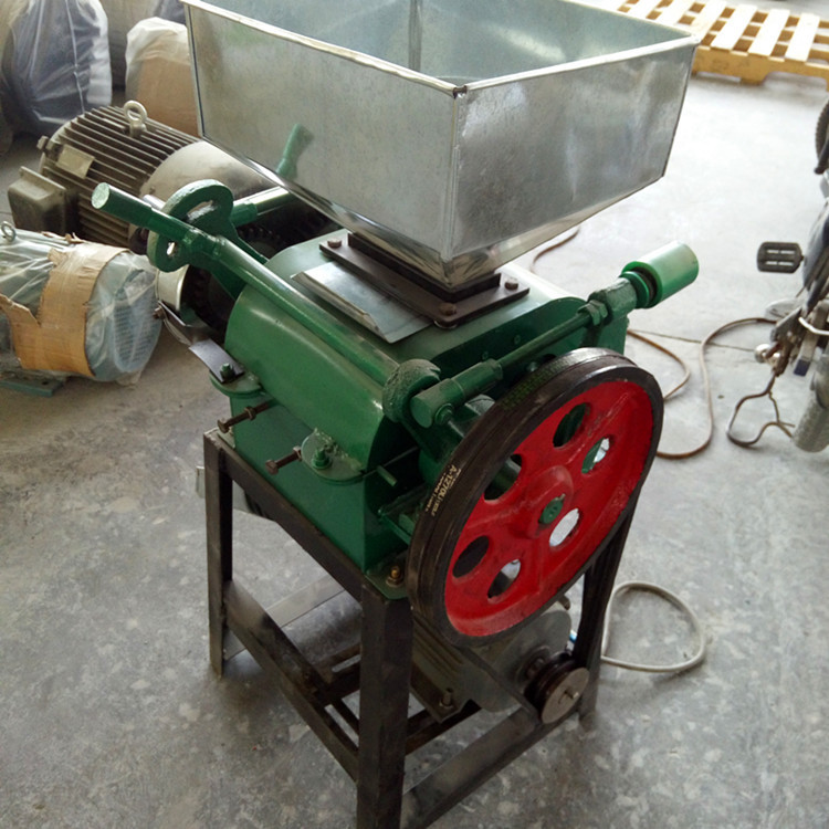 全新对辊式粮食粉碎机家用电黄豆黑豆挤扁机多型号颗粒破碎机