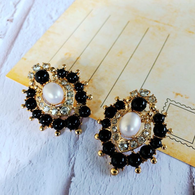 Wholesale Jewelry Gem Drip Glaze Beads Pearl Earrings Nihaojewelry display picture 7