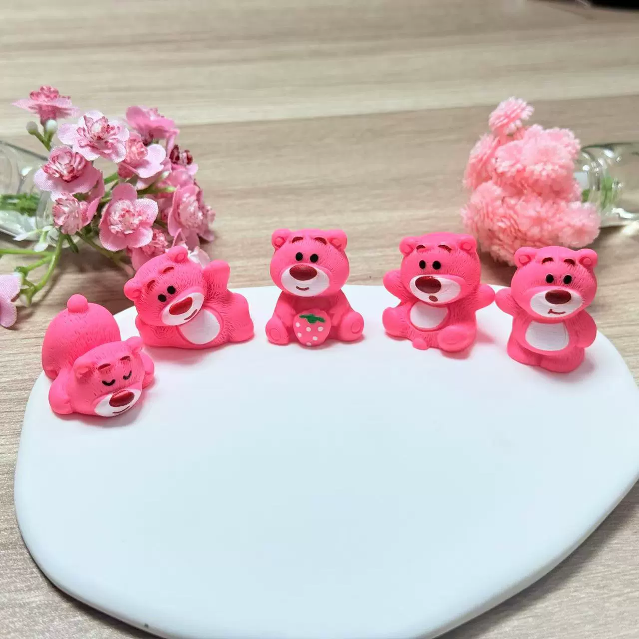 Мультяшная трехмерная кукла diy клубничный медведь смола гаджеты для автомобильных украшений