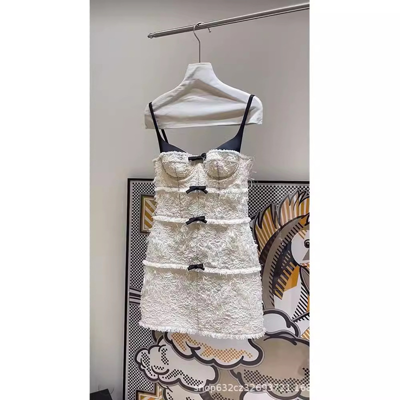 Small Chanel Style Tweed Sling Dress Women's 2024 New High-end Elegant Elegant Bow Slim Dress
