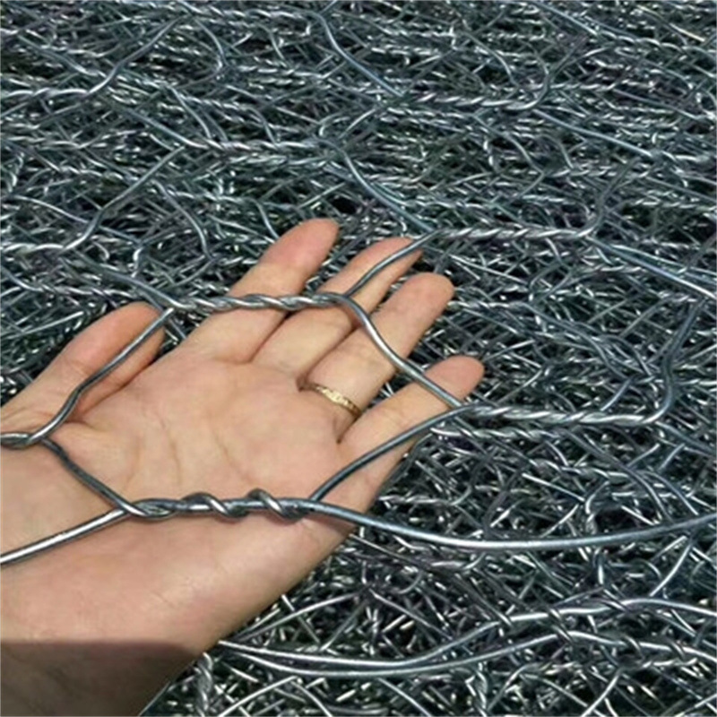 厂家现货 圈牛羊狗养殖圈拧花六角铁丝网 冷热镀锌防护婚庆装饰网