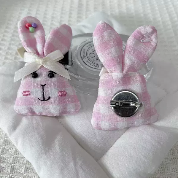 Pink wallet rabbit