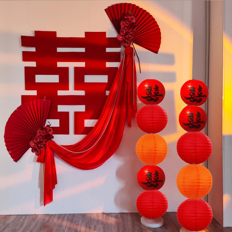 Sala de la boda diseño festivo traje Pequeño Libro Rojo boda linterna Xi carácter decoración red panal bola columna paquete
