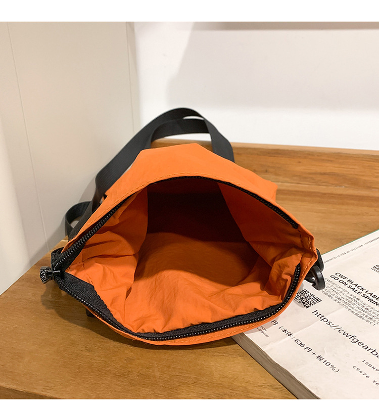The 2025 summer new stylish, simple and individual small square bag is a trendy and casual single-shoulder crossbody bag for women undefined