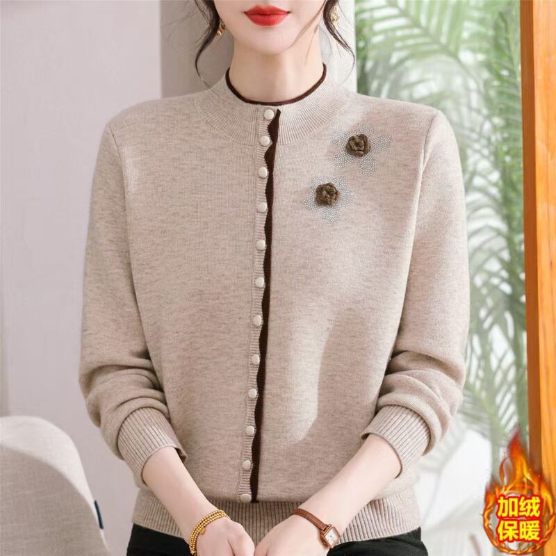 Winter Mother's Clothing, Fleece Sweater, Thickened Knitted Pullover for Middle-Aged and Elderly Women, Round Neck, Integrated Fleece, Warm Top Winter Mother's Clothing, Fleece Sweater, Thickened Knitted Pullover for Middle-Aged and Elderly Women, Round Neck, Integrated Fleece, Warm Top