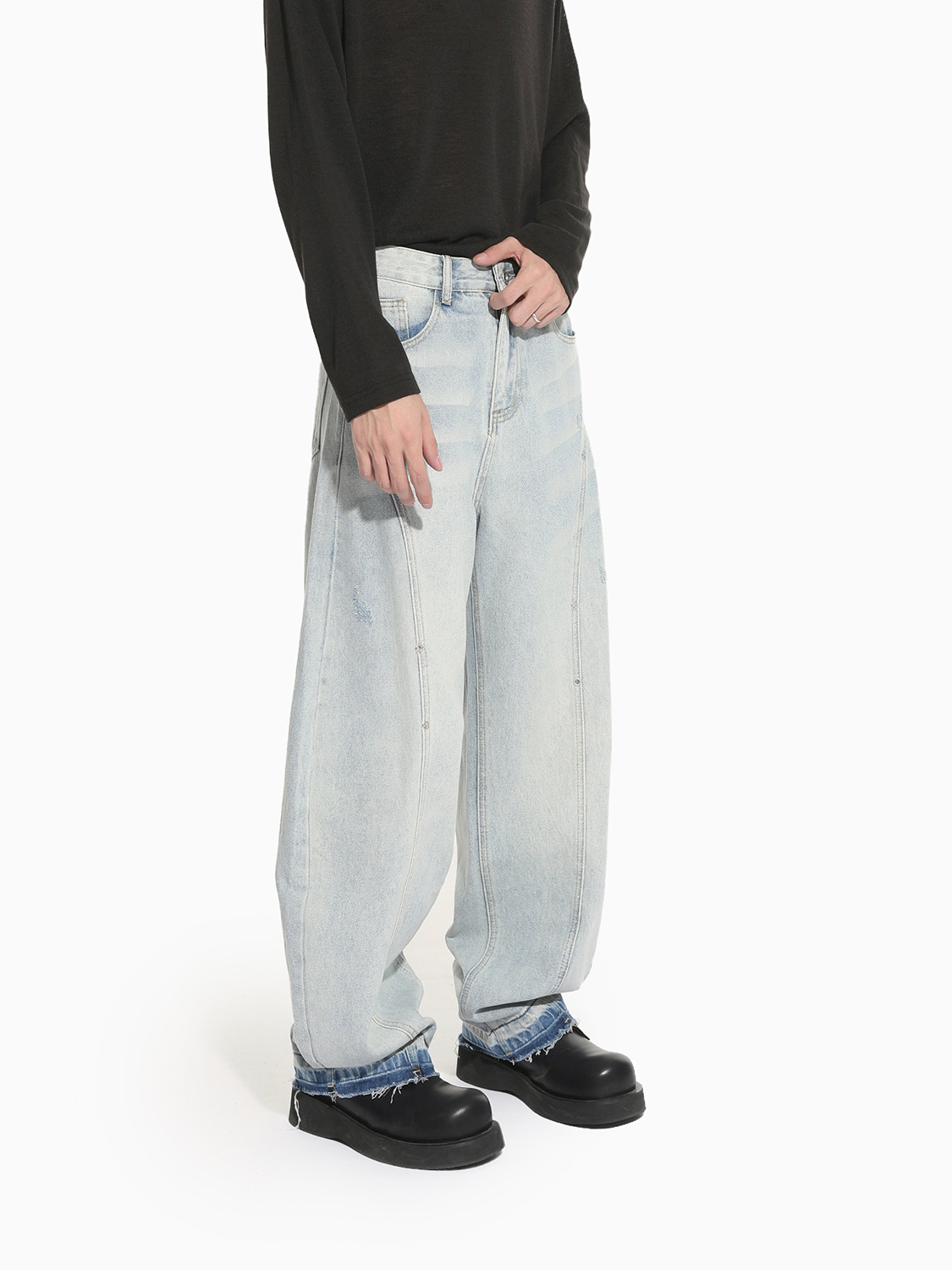 MTLCLOTHES Hombres| Nicho de deconstrucción diseño de empalme sensación de piernas anchas claras manivela rectas jeans de moda