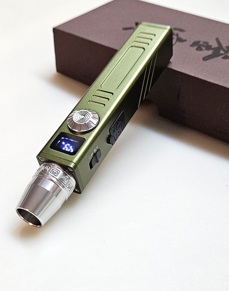 New Jade Identification Flashlight with Stepless Dimming, 365Nm Ultraviolet Light, Rechargeable Strong Light for Illuminating Fluorescent Agents and Cat Ringworm