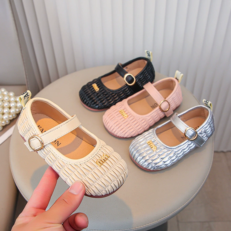 2025 весенние корейские маленькие кожаные туфли для девочек