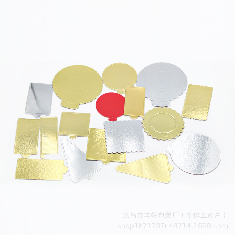 Fabricante al por mayor almohadilla de mousse desechable redonda oro mini pastel de queso pequeño cartón de oro placa de pastel