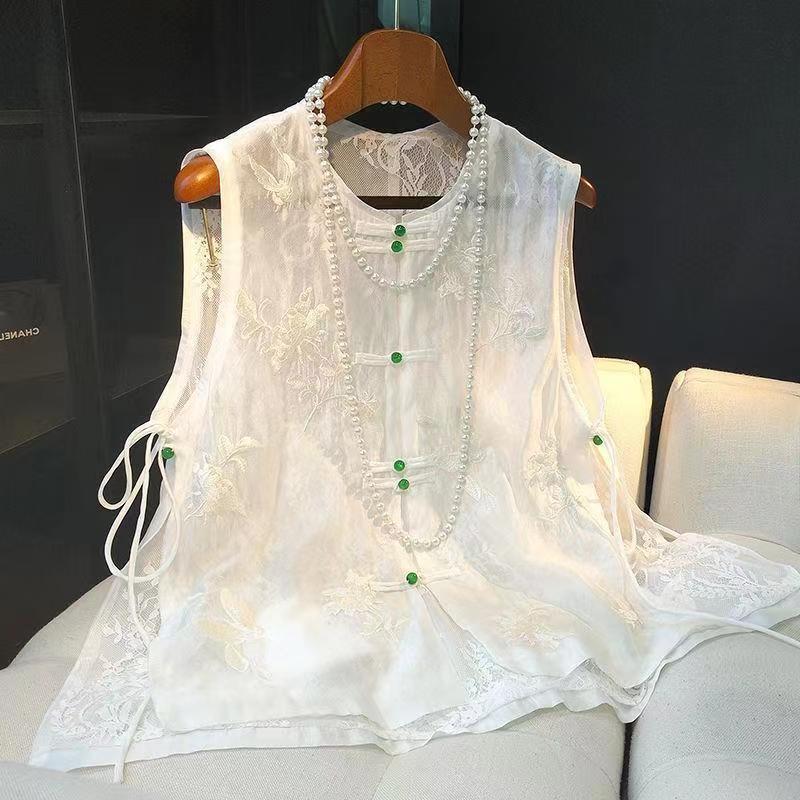 新中式国风白色蕾丝叠穿马甲女夏季新款无袖镂空白色盘扣薄款外搭