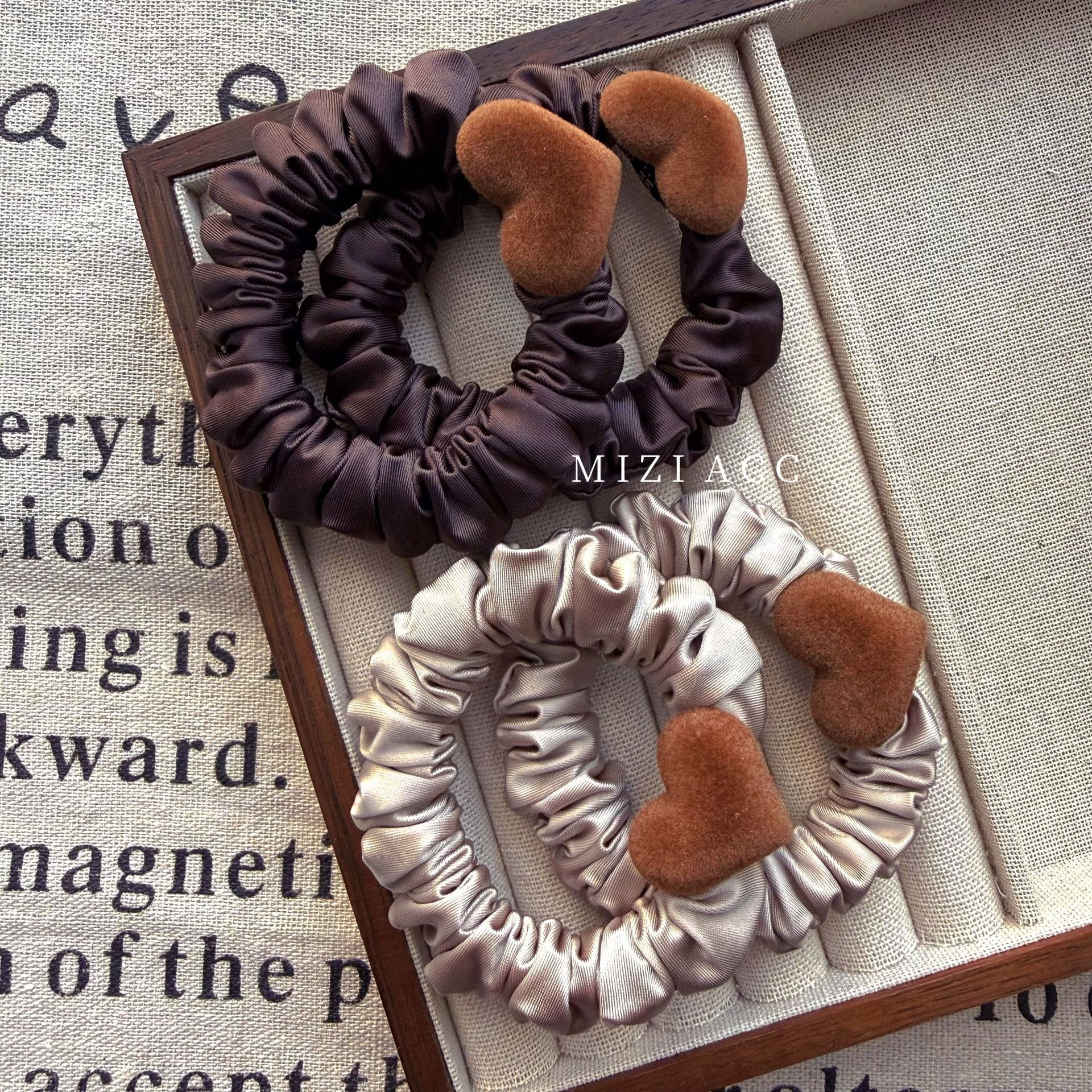 韩版褶皱爱心小肠发圈轻奢扎马尾洋气高级感气质高弹力不伤发发圈