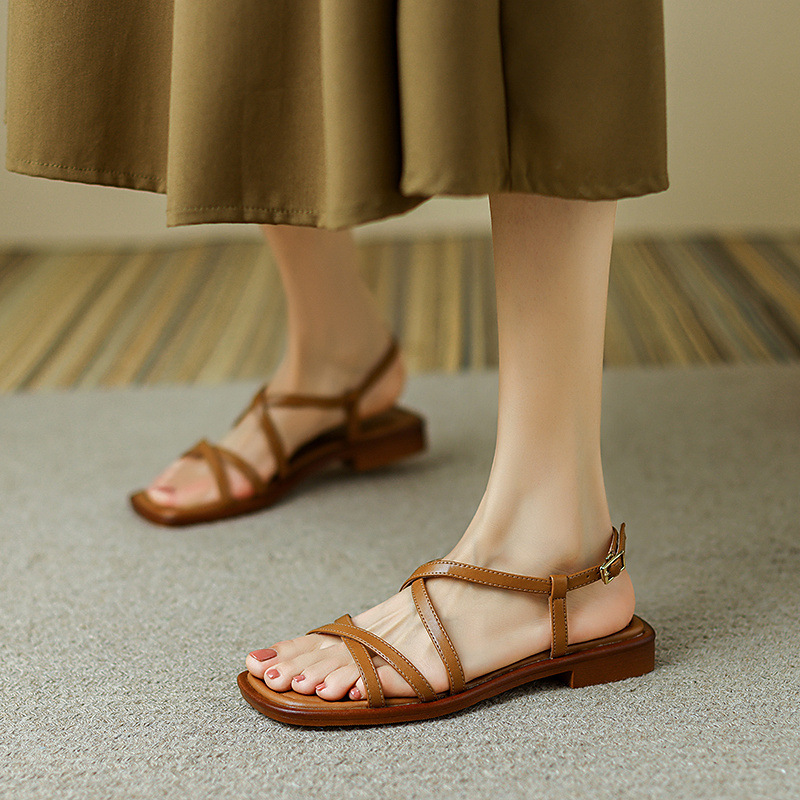 Sandal La Mã quai ngang đế bệt dây nhỏ hở ngón — Màu nâu