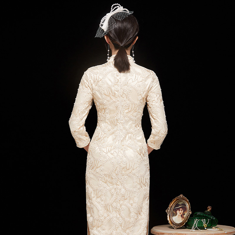 Retro autumn cheongsam