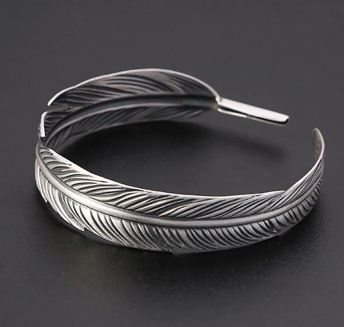 2PCS  New Men's Personalized Creative Design Feather Bracelet with Adjustable Opening Size_voghion.com