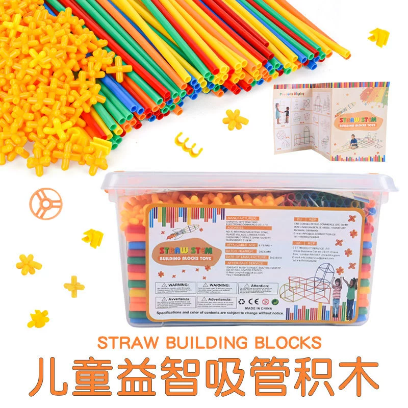 Детская головоломка строит постоянно меняющие соломинные строительные блоки 4D для создания космических игрушек