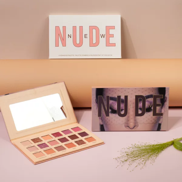 【Paper Case】Eighteen-Color Desert Rose Eyeshadow Palette, Earth Tones, Multi-Use Colorful Ins-Style Cosmetics