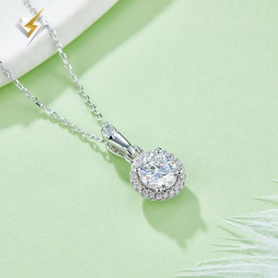 Round Moissanite Necklace Seiko Cross-border Foreign Trade New Jewelry Micro-inlaid Pendant s925 Sterling Silver Jewelry Wholesale