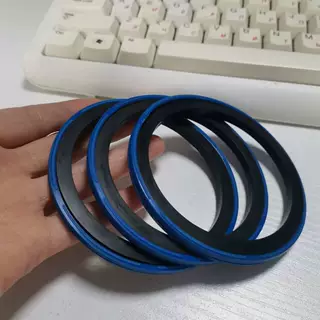 KR型组合油封黑色聚氨酯活塞孔用密封件90*8
