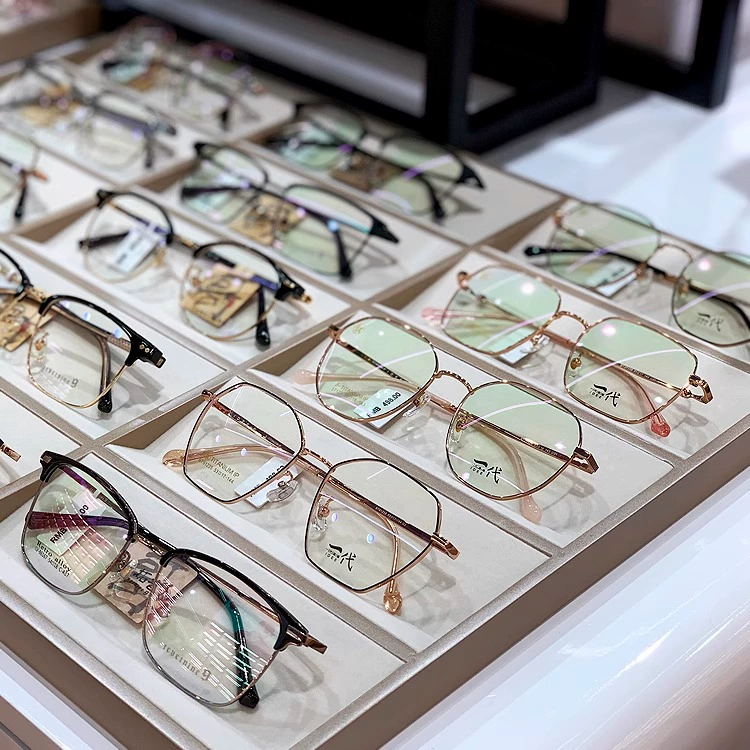 Glasses, stand, storage system, sunglasses, props