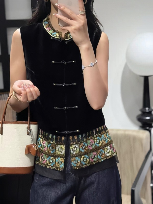 新中式国风盘扣丝绒马甲女2025秋季新款复古气质圆领开衫上衣背心|undefined