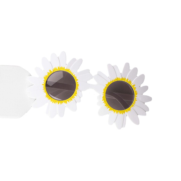 Glasses solar-powered