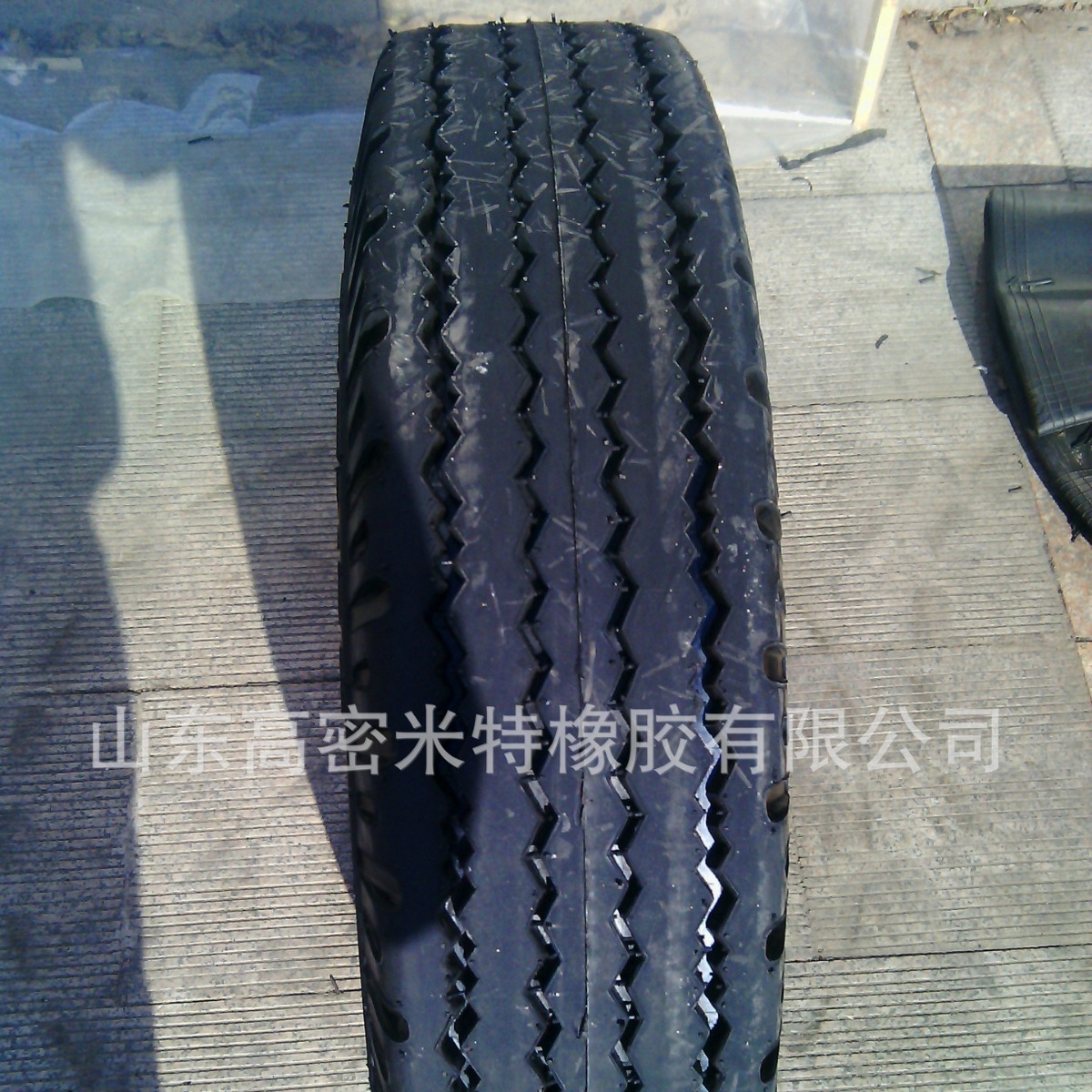 供应农用轮胎水曲花纹825-16厂家直销批发处理