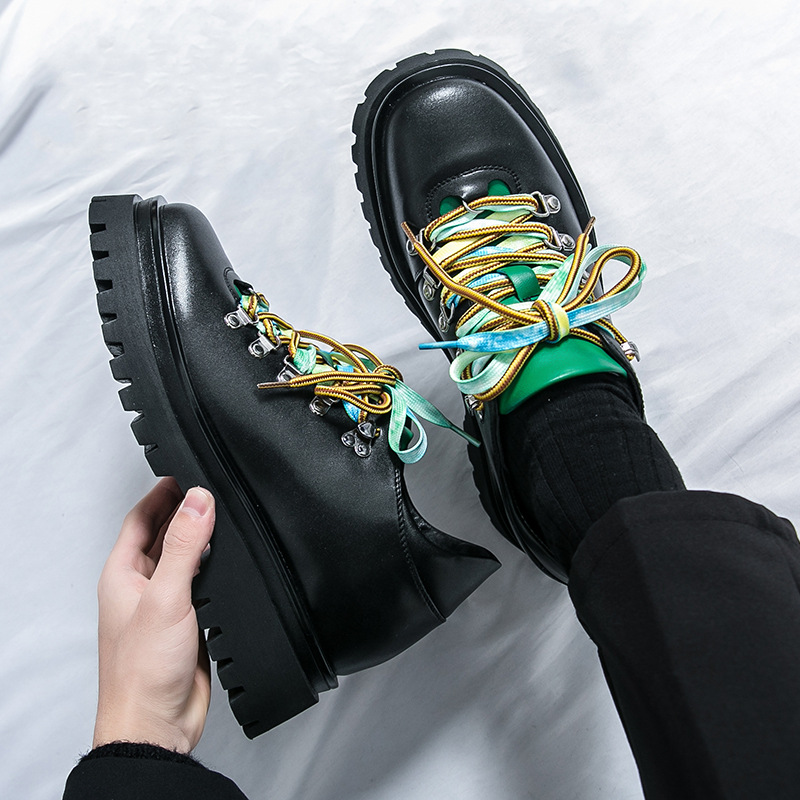 Zapatos de hombre transfronterizos primavera nuevos zapatos de cuero con punta puntiaguda zapatos de comercio exterior de gran tamaño para aumentar la altura zapatos casuales zapatos de cuero de estilista británico