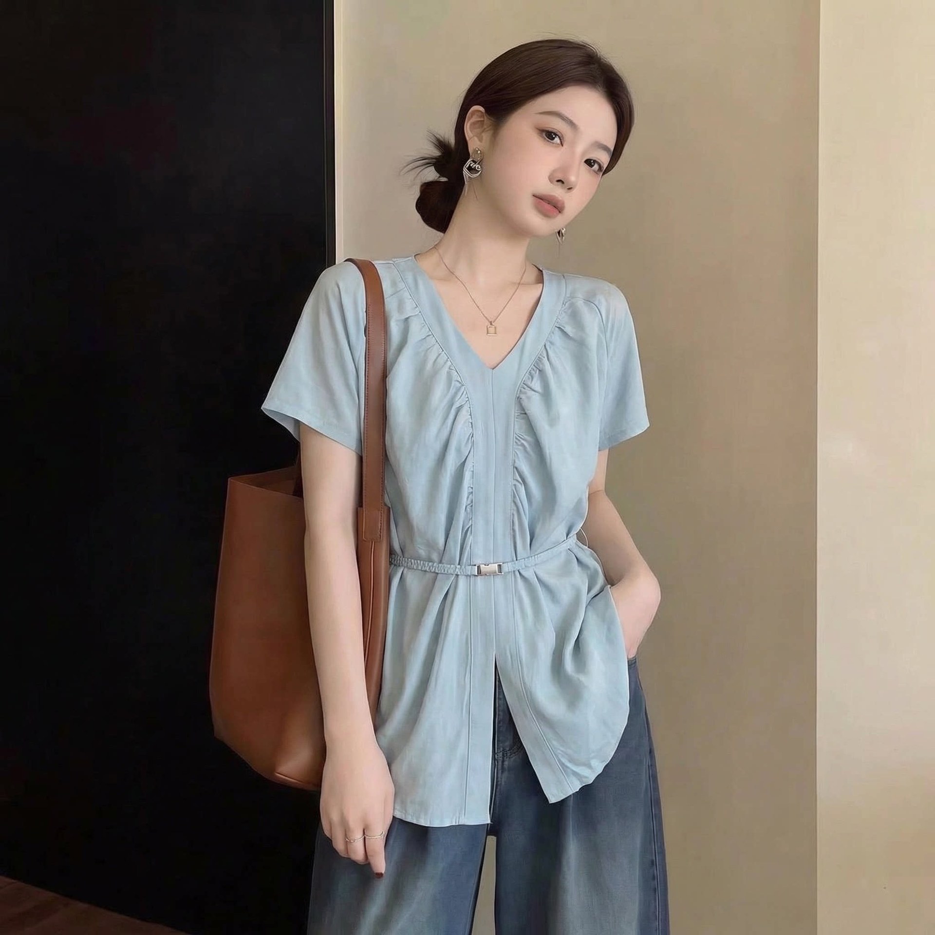 Áo sơ mi nữ cổ V tay ngắn phong cách Hàn Quốc đơn giản, chất liệu cotton thoáng mát — xanh lam chi tiết 1