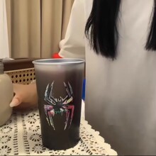 ׃ɫ����ҹ���p�،W��֩��b����ˮ�ظк�ˮ������׃ɫˮ���R�˱�