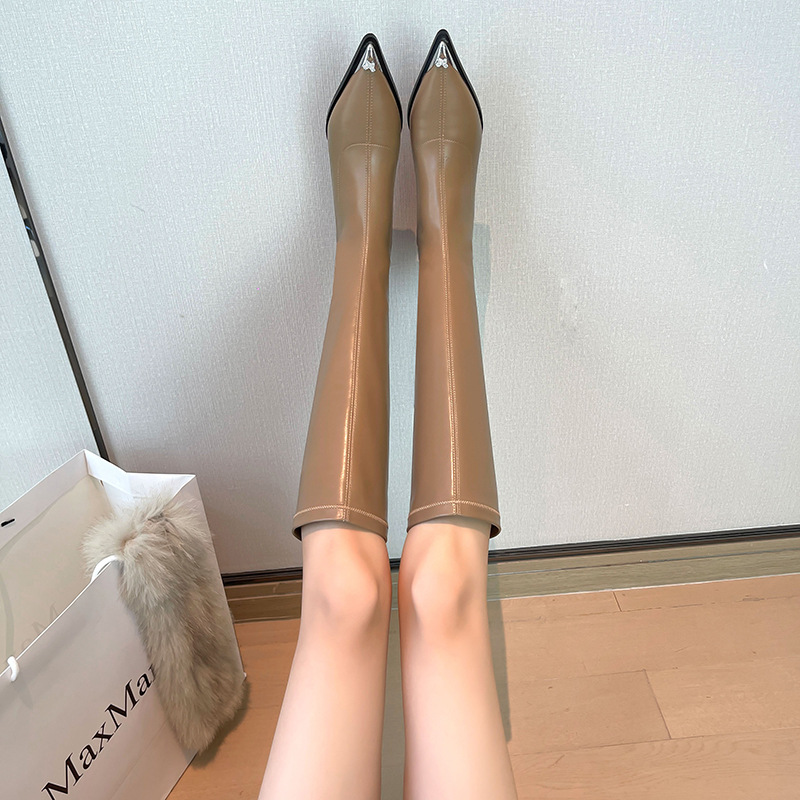 Màu kaki một lớp lót trong