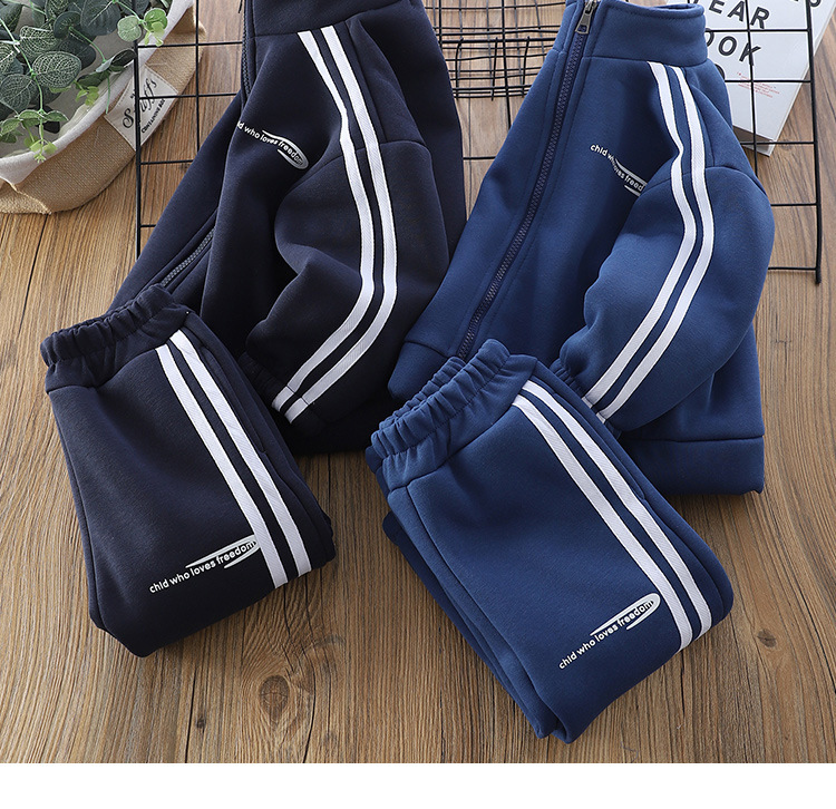 Kinder-Set, Winterplüsch und verdickter Freizeitpullover, trendige einfache Schulklassenuniform für Jungen, zweiteiliges Set_voghion.com