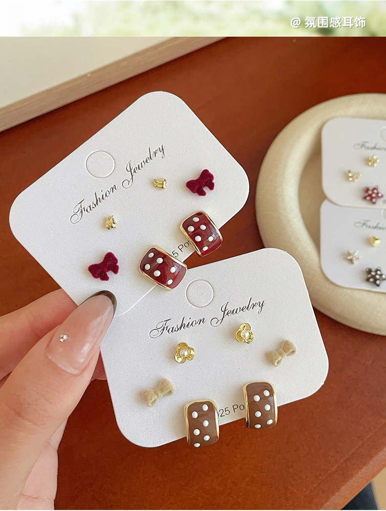 Heart Shape, Bow Knot Pattern 1 Set Casual Elegant Sweet Heart Shape Bow Knot Enamel Alloy Ear Studs