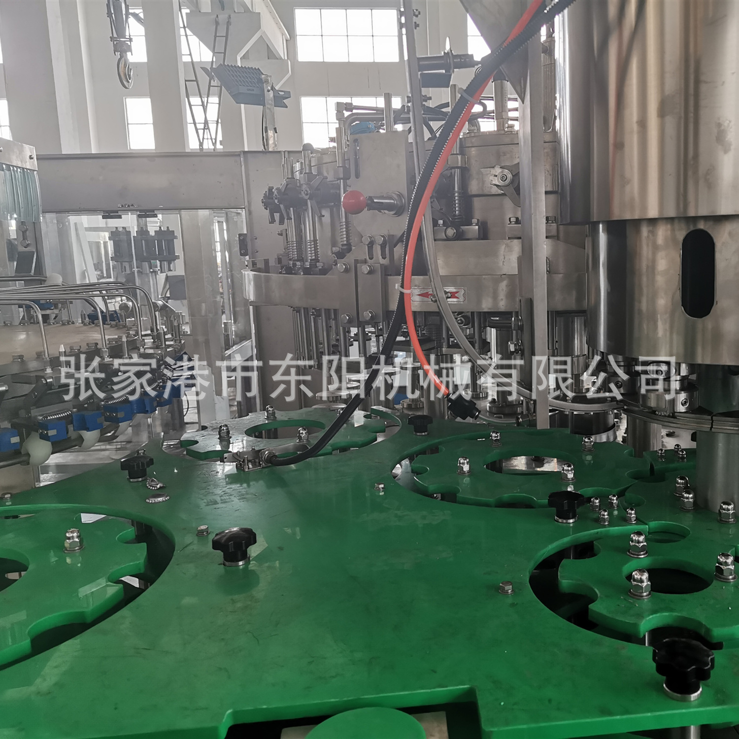 全自动三合一啤酒玻璃瓶灌装机定制生产机型