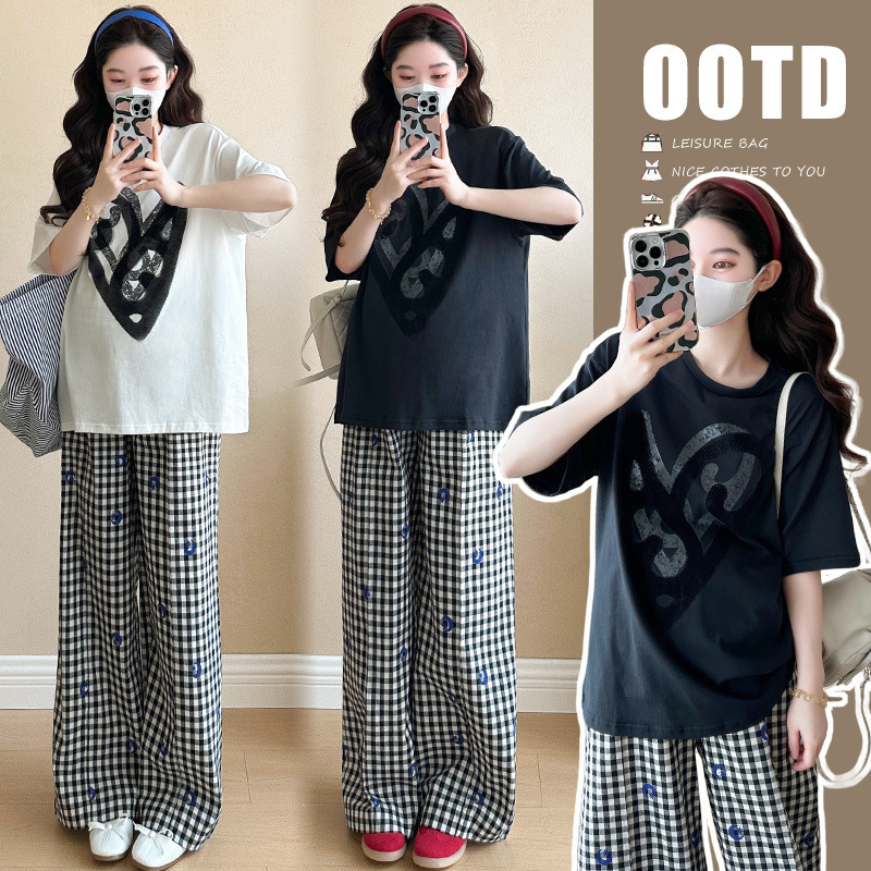 In Stock 2025 Fashion Summer New Korean Style Loose Casual Printed T-Shirt + Plaid Pants Maternity Suit