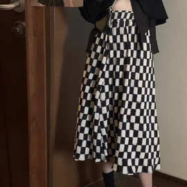 棋盘格半身裙2022新款洋气秋冬女中长款设计感小众褶皱a字格子裙