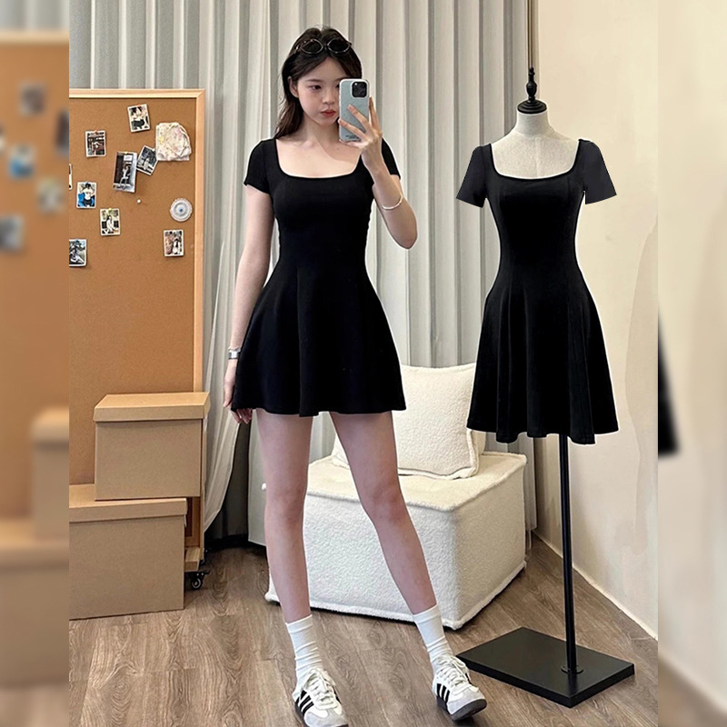 Black Minimalist Style Short-Sleeve Waist-Cinching Women's Summer 2026 Square-Neck A-Line Short Dress with a High-End Feel for Petite Figures