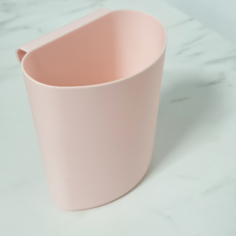 Pequeño carrito de almacenamiento en rack pegatinas pequeña cesta colgante cesta de almacenamiento cocina vajilla misceláneas pequeño cubo colgante de plástico de escritorio bote de basura