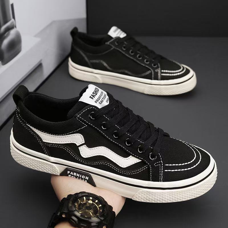 Spring and Summer Breathable Canvas Shoes for Men, Black Stain-Resistant Splicing Design, High-End Sneakers, College Style Literary Casual Shoes