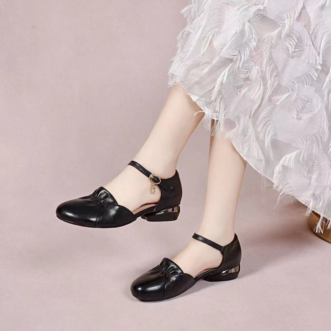 Sandal nữ da thật quai ngang gót thấp mũi kín phong cách tiên nữ — màu đen