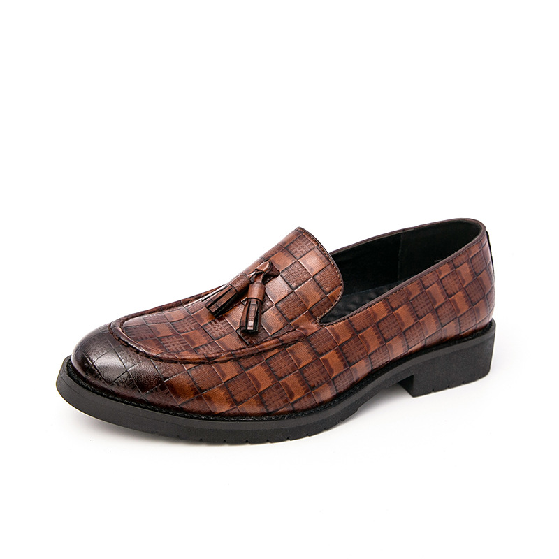 Zapatos de cuero pequeños con flecos transfronterizos para hombres Zapatos Lefu 2025 primavera y otoño nuevos zapatos de cuero de talla grande de estilo británico para hombres